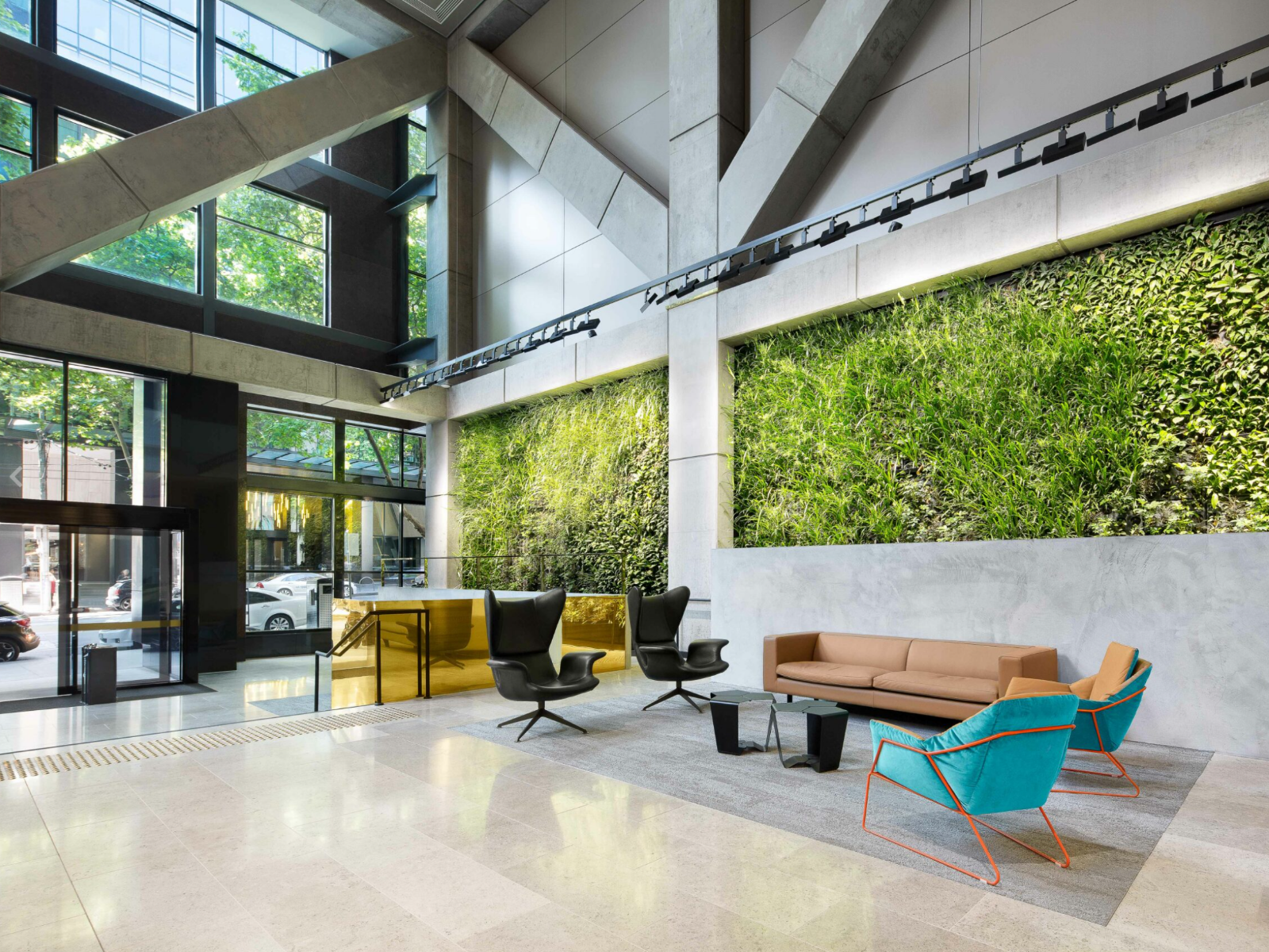Structured commercial workplace interior